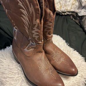 Women’s Boots